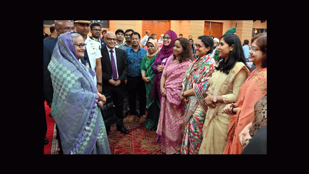 প্রধানমন্ত্রীর বাজেট পরবর্তী নৈশভোজে যোগদান