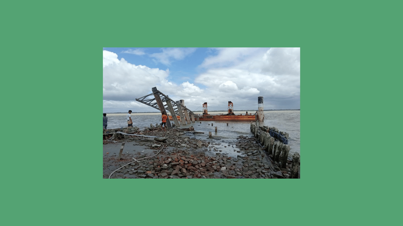 ঘূর্ণিঝড় রিমালের তাণ্ডবে ক্ষতিগ্রস্ত  রায়েন্দা-মাছুয়া ফেরিঘাট দুই মাসেও চালু হয়নি