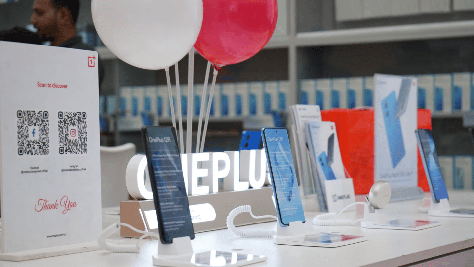 OnePlus launched its first flagship store in Bangladesh