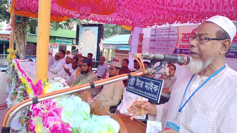 মানুষের তৈরি বিধান দিয়ে শ্রমিকের ভাগ্য পরির্তন সম্ভব নয়