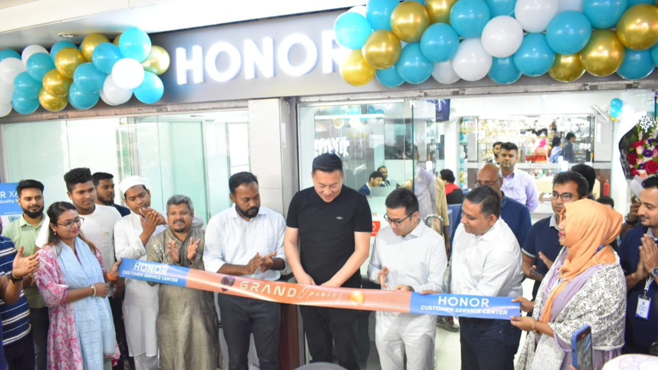 HONOR opens exclusive service center at Bashundhara City to elevate customer experience