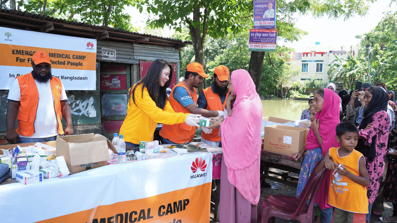 Huawei Extends Medical and Rehabilitation Aid for Flood-affected People