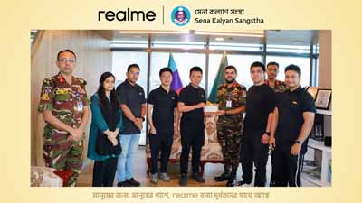 realme contributes to Sena Kalyan Sangstha for flood relief